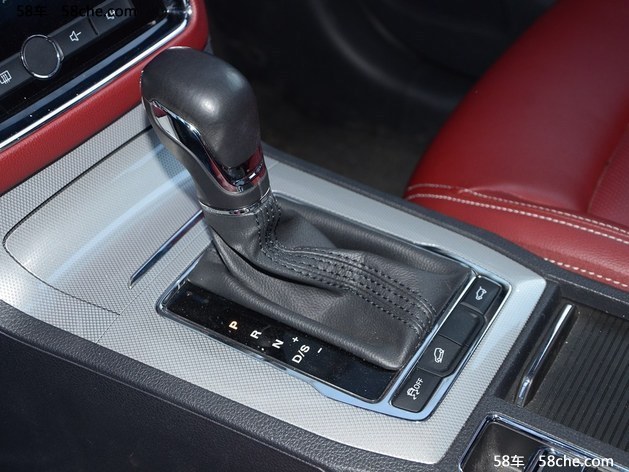 荣威RX5新车型正式上市 售价12.88万元