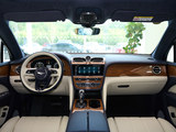 2025 Խ 4.0T V8 LSˇ