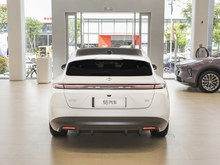 2024 εET5T 75kWh Touring
