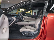 2025 IZ10  95kWh 702km{Ultra