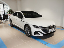 2025 CC 380TSI ZĿ 