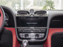 2024 Խ 4.0T V8 LS