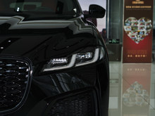 2025 ݱF-PACE P400 SPORT