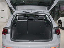 2026�� �߶��� 300TSI R-Line